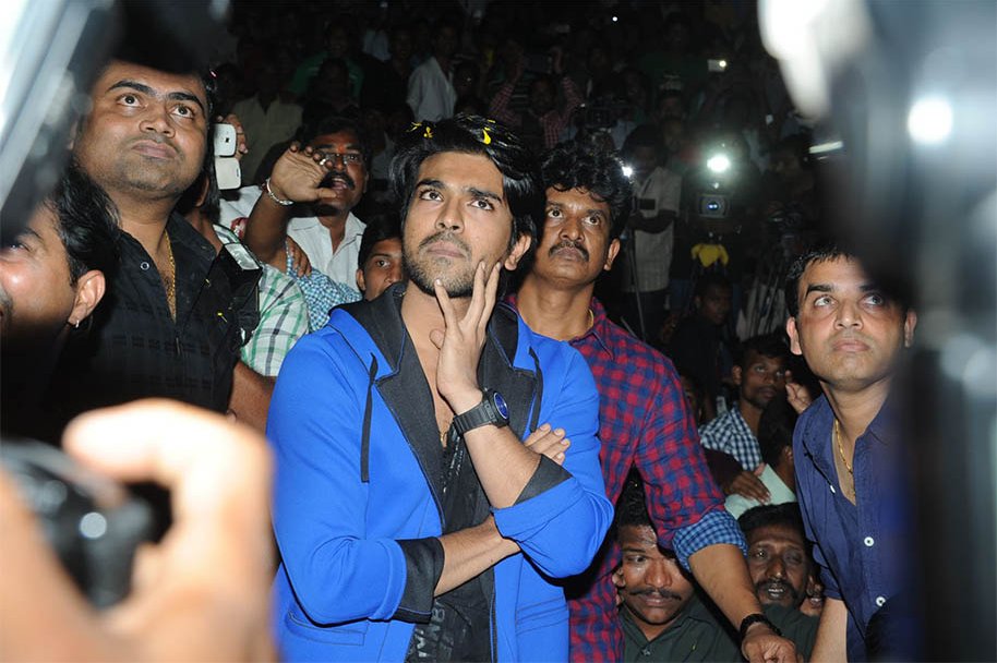 Yevadu-Trailer-Launch-at-Sandhya-70MM